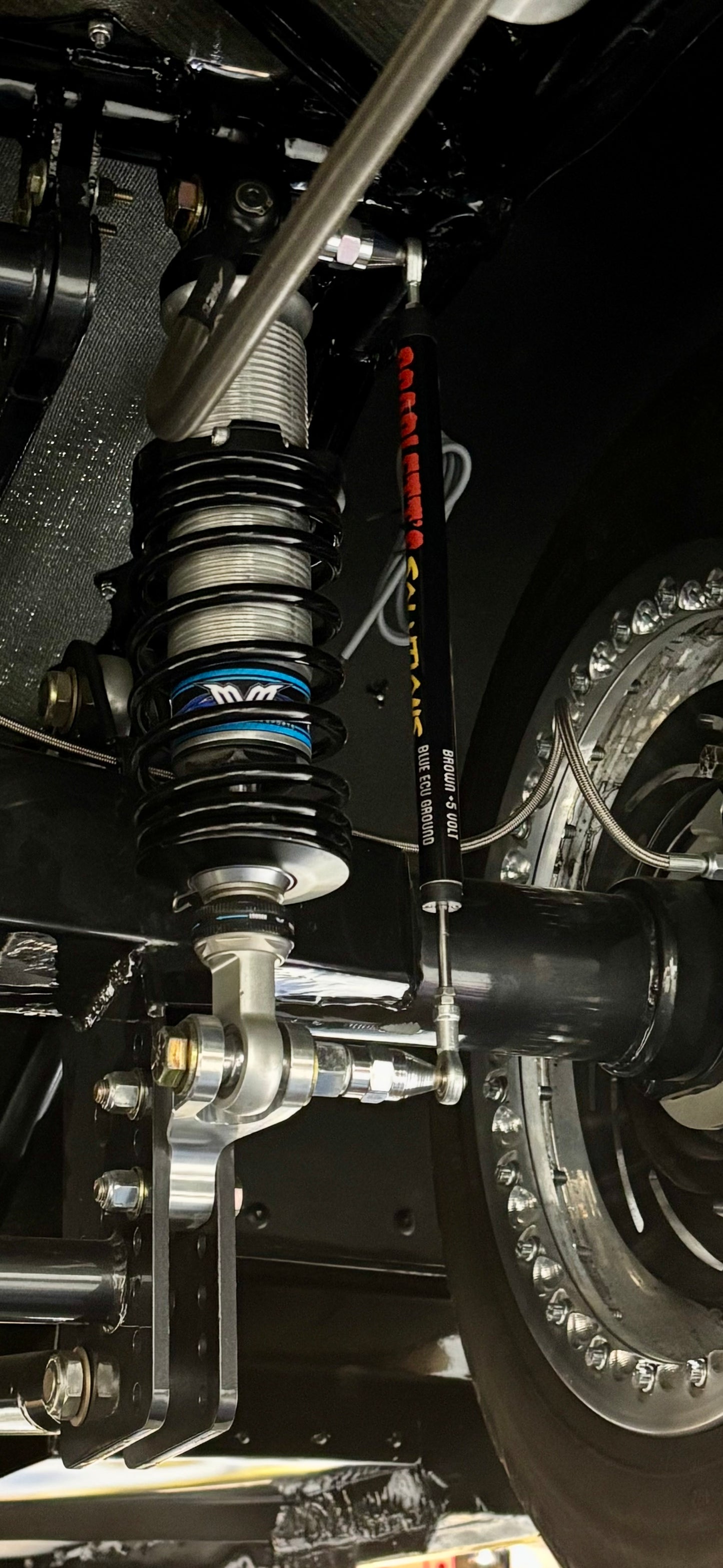 8 inch shock travel sensor installed on menscer shock