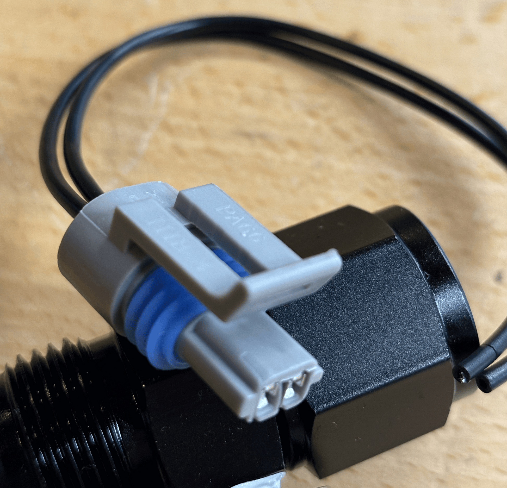 IAT sensor plug